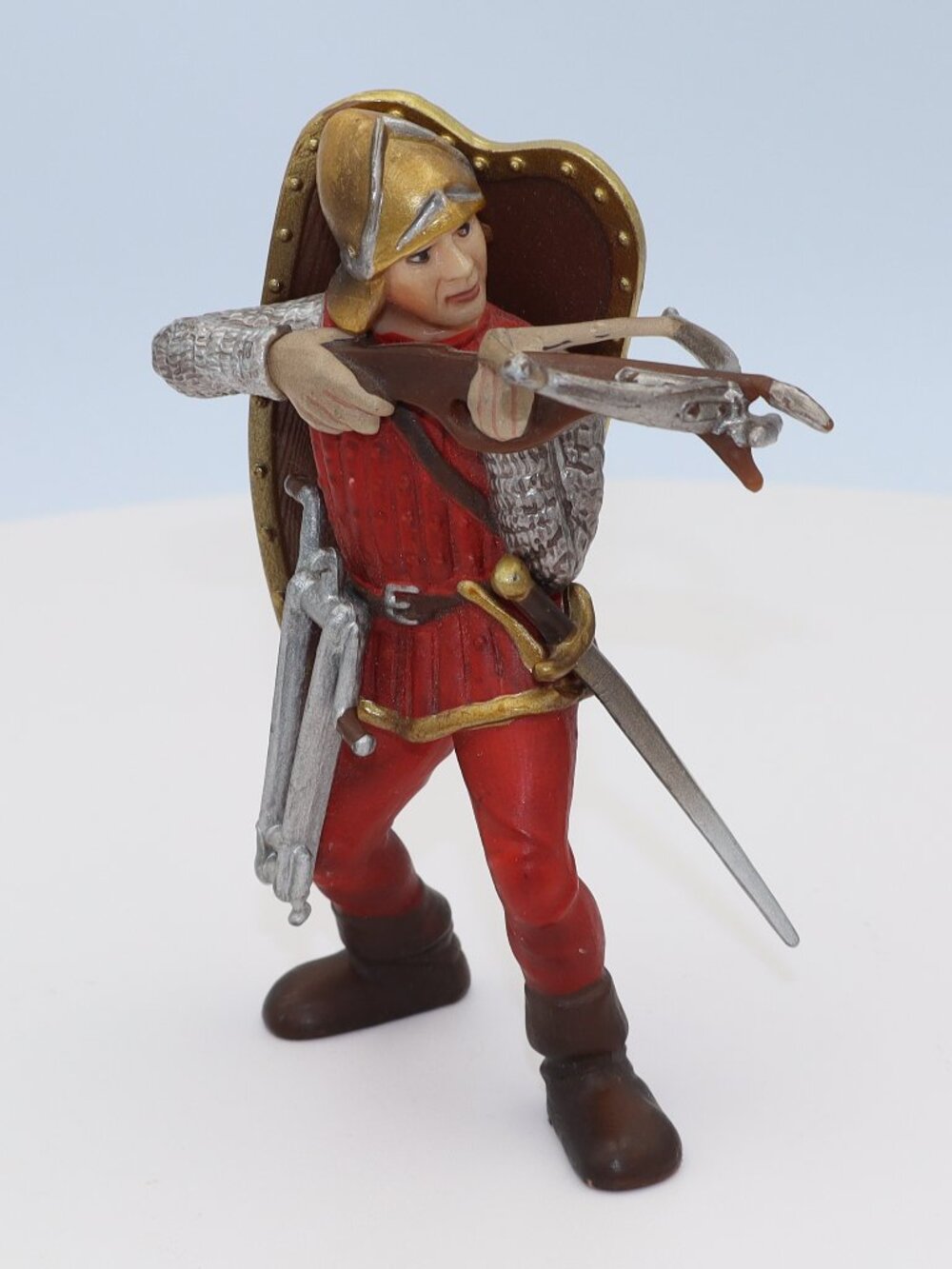 Vintage 2003 Schleich World of Knights Crossbowman figurine 70016 or 70015